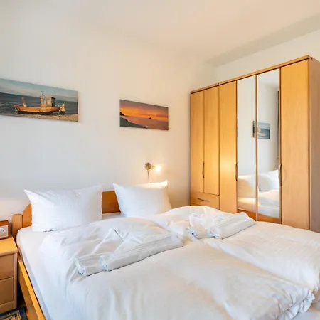 Haus Am Buchenpark 09 *