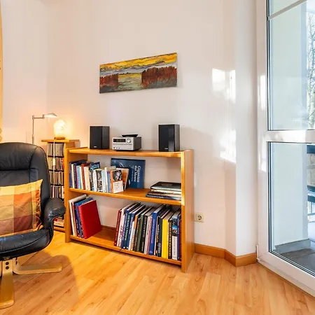 Haus Am Buchenpark 09 *